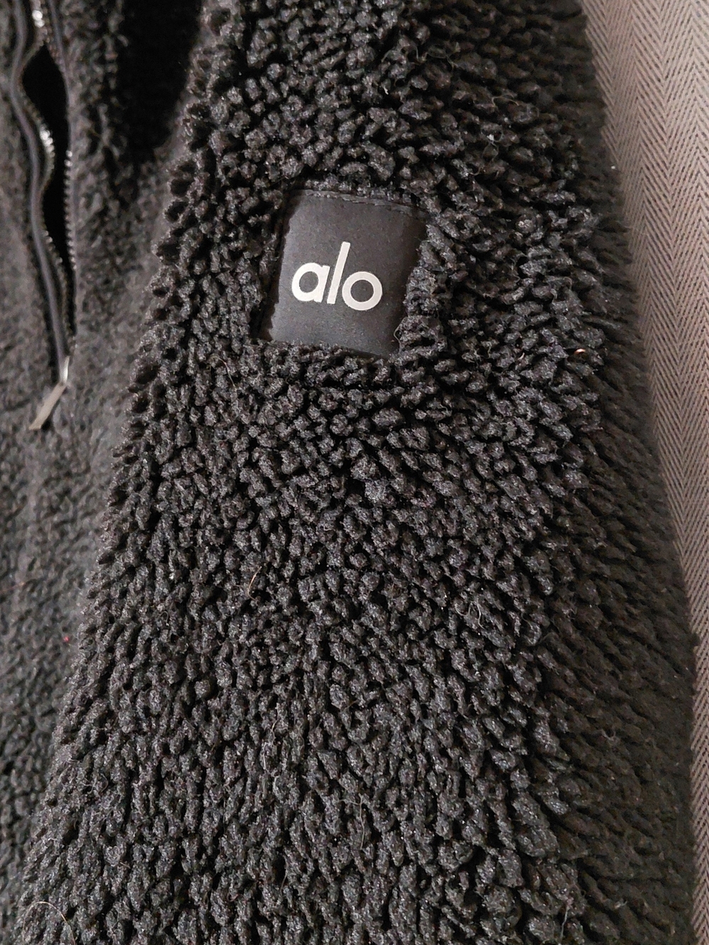 ALO Yoga Black Sherpa Pullover with Logo Patch